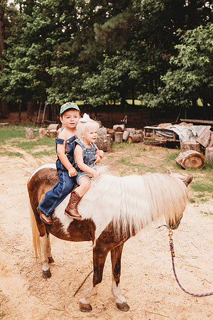 On the Farm-489