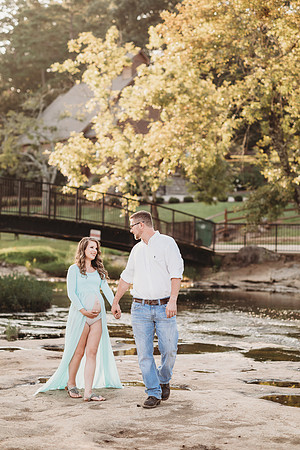 Maternity-Pierce-394