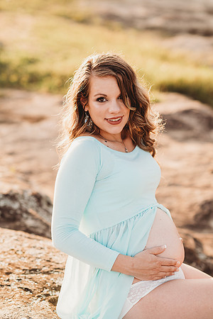 Maternity-Pierce-145
