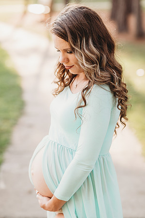 Maternity-Pierce-470