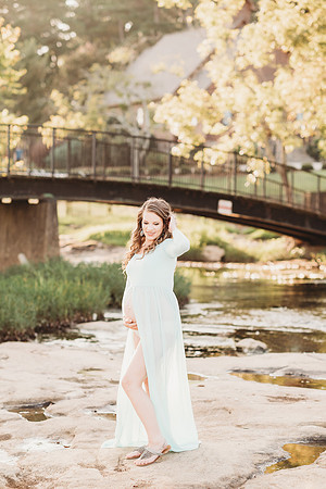 Maternity-Pierce-303