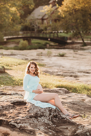 Maternity-Pierce-304
