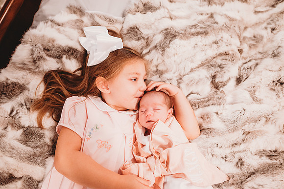 Newborn-Hollar-2