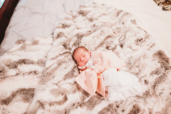 Newborn-Hollar-102