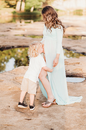 Maternity-Pierce-109