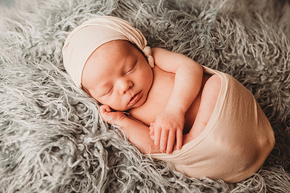 Newborn-Young-185