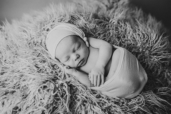 Newborn-Young-97
