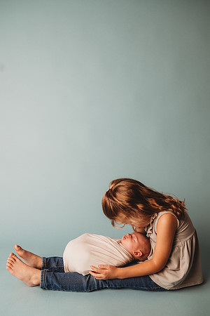 Newborn-Taylor-380