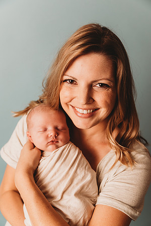 Newborn-Taylor-326