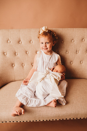 Newborn-Weaver-235
