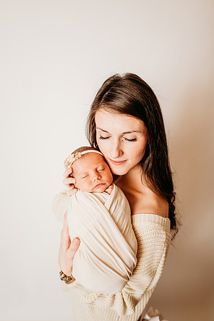 Newborn-Hawk-513