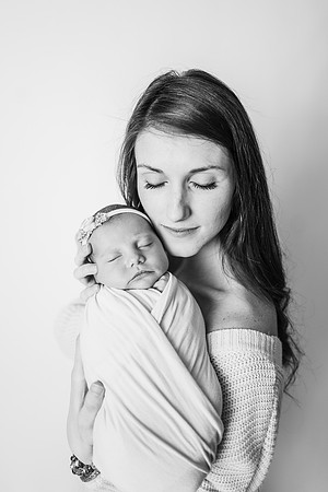 Newborn-Hawk-166