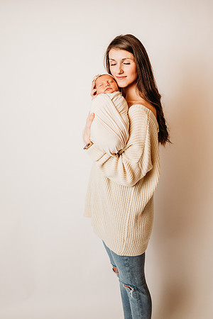 Newborn-Hawk-359