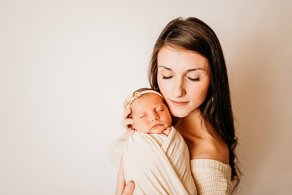 Newborn-Hawk-368