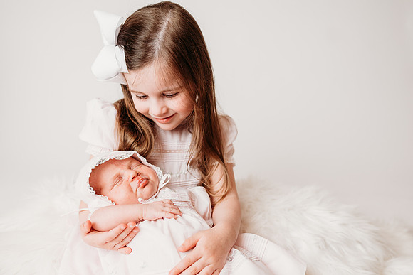 Newborn-Hughes-180