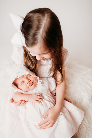 Newborn-Hughes-183