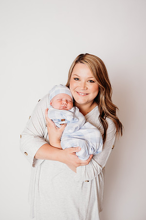 Newborn-Fezelle-152