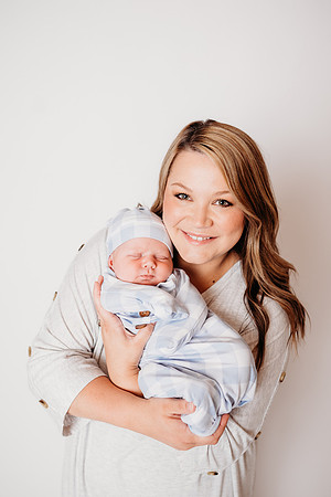 Newborn-Fezelle-155