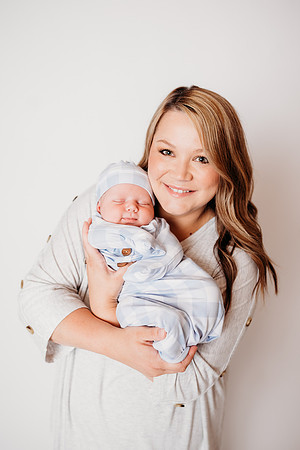 Newborn-Fezelle-153