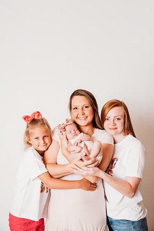 Newborn-Bowling-191-Edit