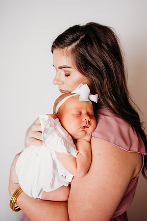 Newborn-Handy-94