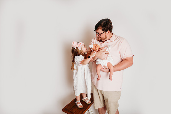 Newborn-Handy-160-Edit