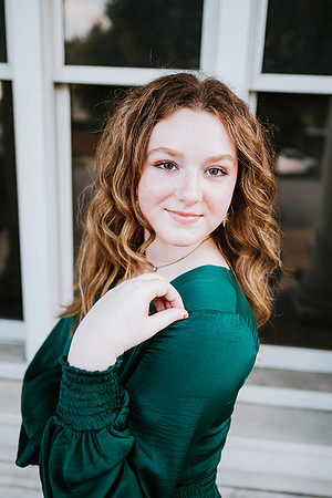 Senior-Garrett-347