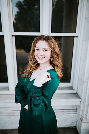 Senior-Garrett-355