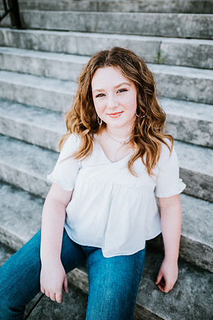 Senior-Garrett-195