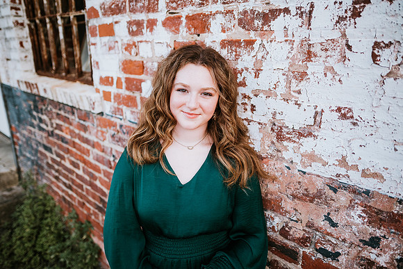 Senior-Garrett-423