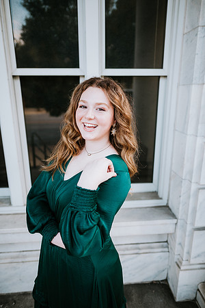 Senior-Garrett-354