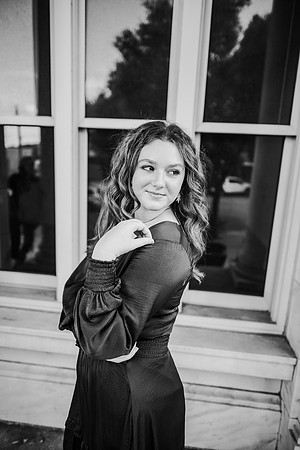 Senior-Garrett-343