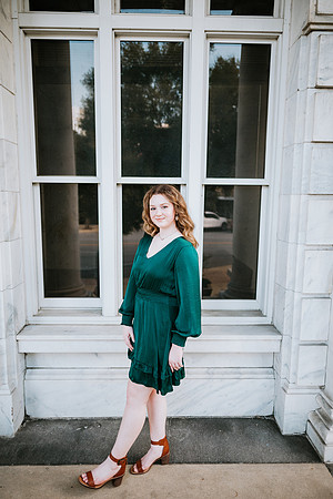 Senior-Garrett-313