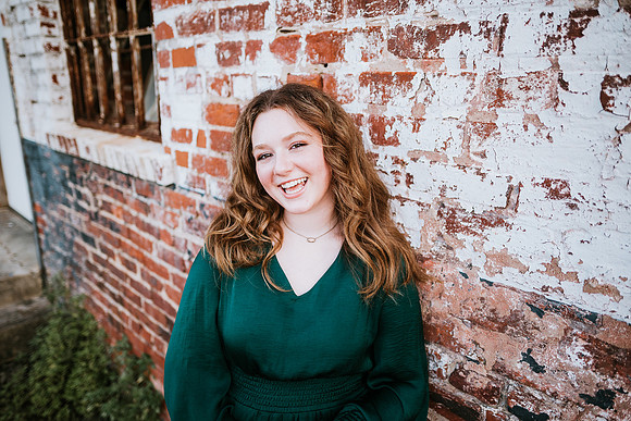 Senior-Garrett-430