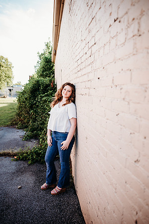 Senior-Garrett-56