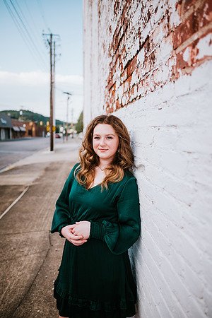Senior-Garrett-381