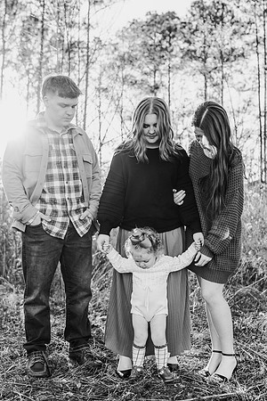 Lane Family Christmas 2025-279-2