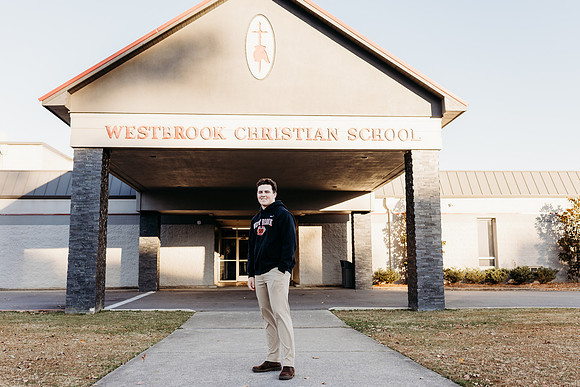Senior-Luke Armstrong-437