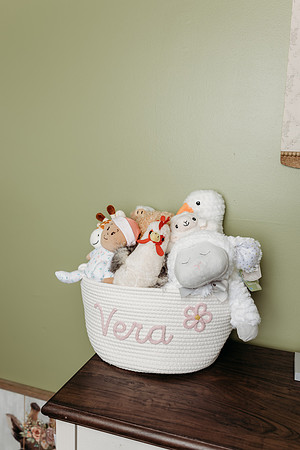 Newborn-Vera-300