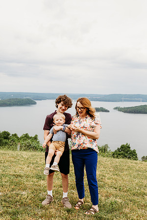 Harris Family 2026-844