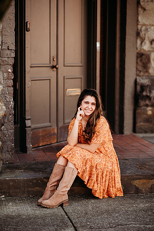 Senior-Edie-344
