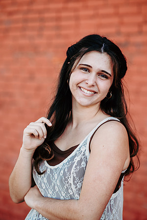 Senior-Edie-124