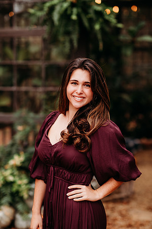 Senior-Edie-235