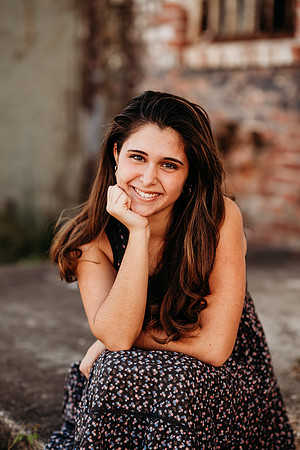 Senior-Edie-233