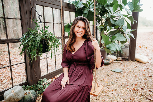 Senior-Edie-105