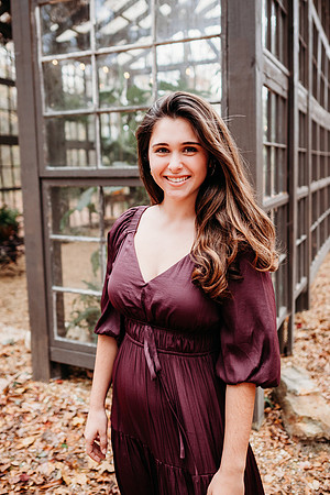 Senior-Edie-82