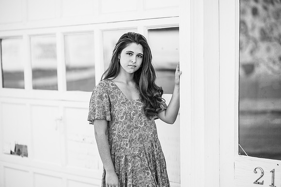 Senior-Edie-401-2