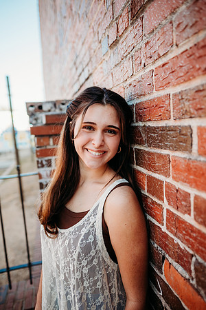 Senior-Edie-49