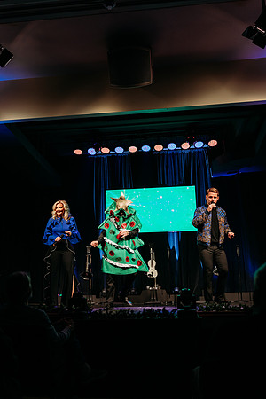 Brown Christmas Show 2024-93