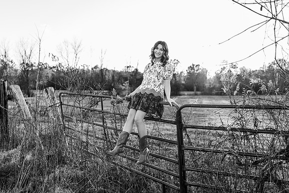 Senior-Riley-270